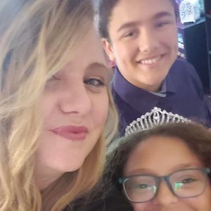 Meet your Posher, Robin